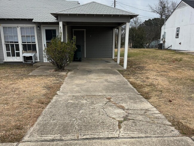 property at 710-712 Stetson Ave