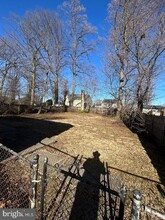 1937 Hileman Rd in Falls Church, VA - Foto de edificio - Building Photo