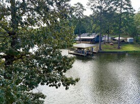 1201 Airport Rd in Hot Springs, AR - Building Photo