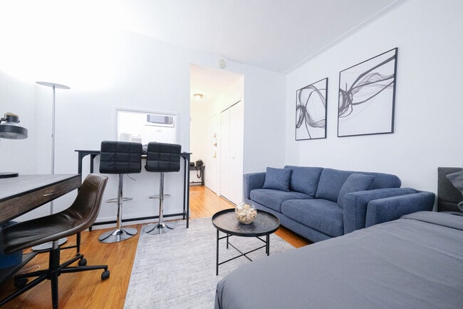 1422 2nd Ave, Unit SI ID1031985P in New York, NY - Foto de edificio - Building Photo