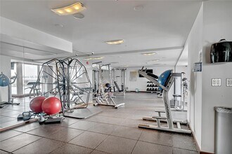 335 S Biscayne Blvd, Unit 2308 in Miami, FL - Building Photo - Building Photo