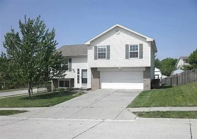 property at 3128 Sheridan Rd