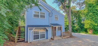 243 Hall St in Athens, GA - Building Photo