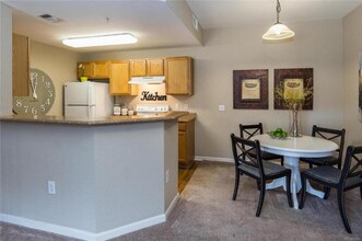 7440 S Blackhawk St in Englewood, CO - Building Photo - Building Photo