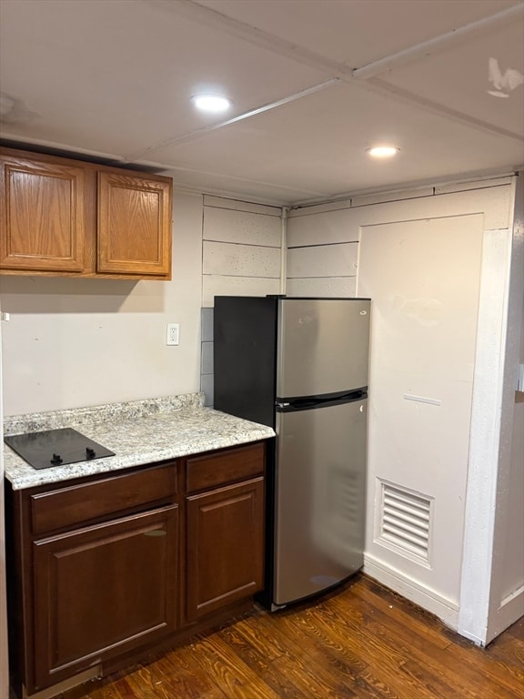 25 Bayard St in Dedham, MA - Building Photo - Building Photo