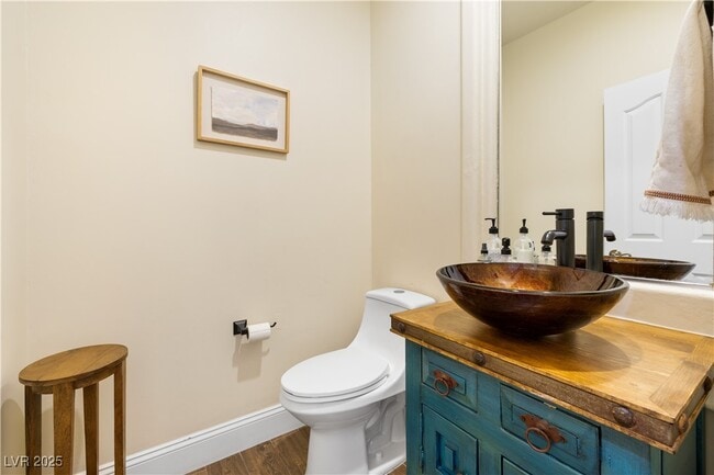 property at 10520 Narra Pl