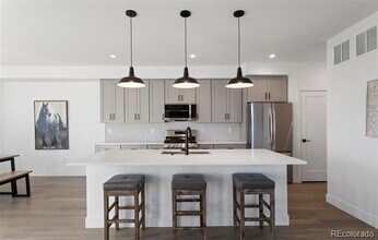 4660 W 9th Ave in Denver, CO - Building Photo - Building Photo