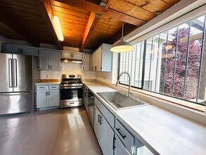 1533 5th St in Oakland, CA - Building Photo - Building Photo