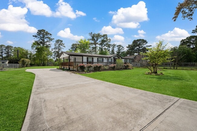 property at 2906 Shannon Ct