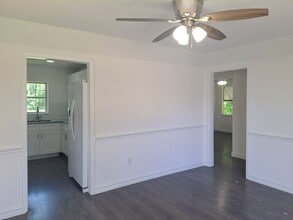 57201 Perry St in Irving, TX - Building Photo - Building Photo