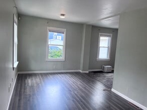 3011 Saner Ave in Rockford, IL - Building Photo - Building Photo