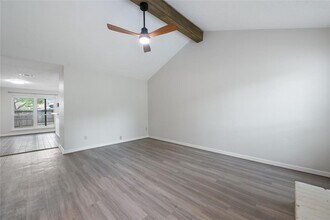 11805 Southlake Dr in Houston, TX - Building Photo - Building Photo