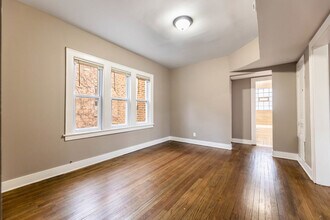 620 E 73rd St in Chicago, IL - Building Photo - Building Photo