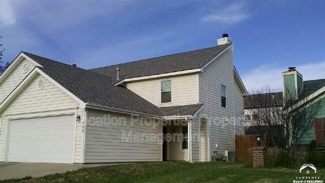 906 Christie Ct in Lawrence, KS - Building Photo - Building Photo