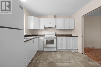 30-30 Glencoe St in Ottawa, ON - Building Photo - Building Photo