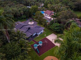 2100 SW 28th Way in Fort Lauderdale, FL - Building Photo