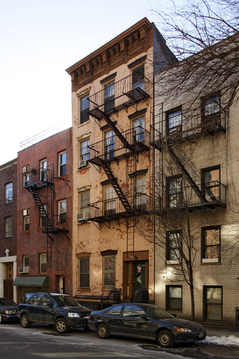 198 Prince St in New York, NY - Building Photo