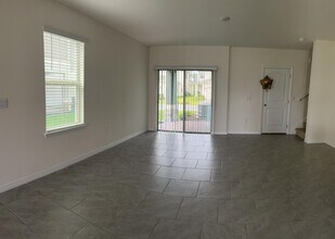 12067 Holystone St in Oakland, FL - Building Photo - Building Photo