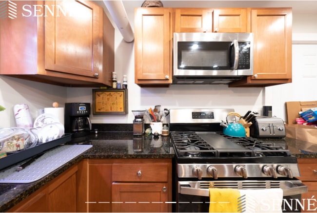 473 Broadway in Medford, MA - Foto de edificio - Building Photo