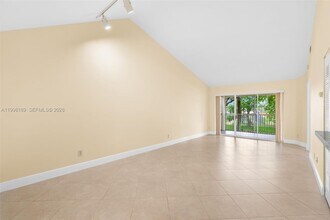 1139 Coral Club Dr in Coral Springs, FL - Building Photo - Building Photo