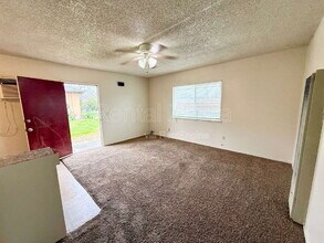 1248 W 19th St in Merced, CA - Building Photo - Building Photo