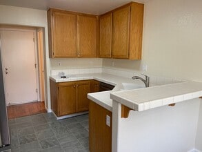 1803 Carneros Cir in Petaluma, CA - Building Photo - Building Photo
