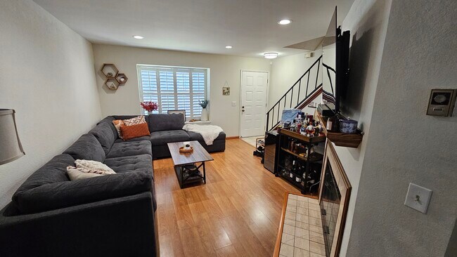 1060 Rymar Pl in San Jose, CA - Building Photo - Building Photo