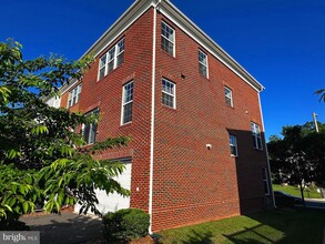 8862 Orchard Ln in Manassas, VA - Building Photo - Building Photo