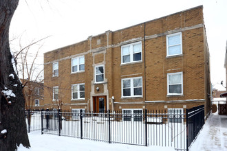 3102-3104 N Kolmar Ave in Chicago, IL - Building Photo - Building Photo