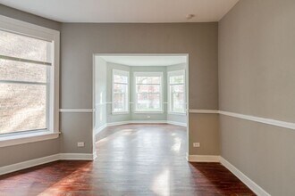 6943 S King Dr in Chicago, IL - Building Photo - Building Photo
