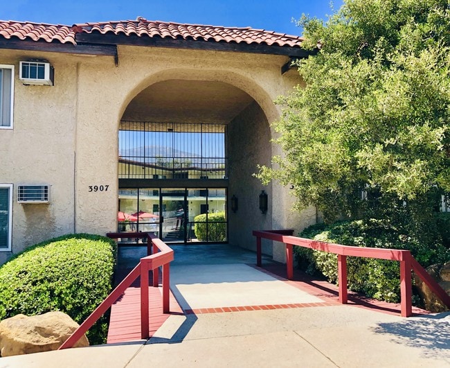 property at 3907 La Crescenta Ave