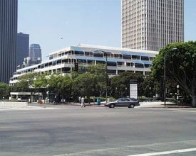 The Promenade Residences in Los Angeles, CA - Building Photo - Building Photo