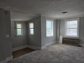 1665 Pagel Ave in Lincoln Park, MI - Foto de edificio - Building Photo