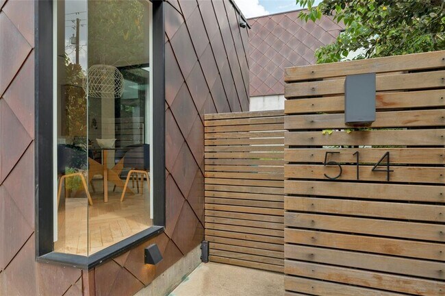 property at 514 W Annie St