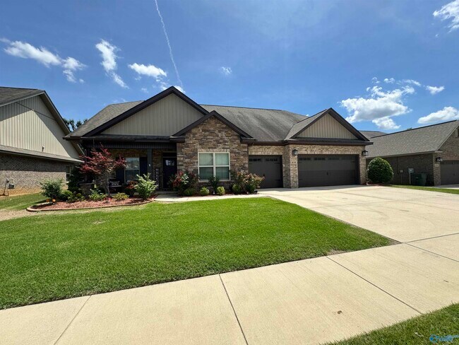 418 Fern Terrace NW in Madison, AL - Building Photo - Building Photo