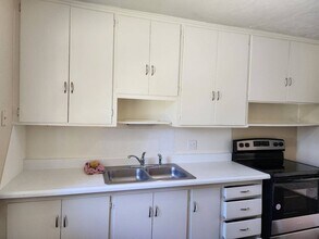 5108 N Beaver Ave in Bethany, OK - Building Photo - Building Photo