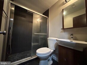 1702 N 18th St in Philadelphia, PA - Building Photo - Building Photo