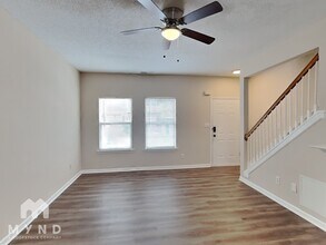 3607 Ginnis Dr SW in Atlanta, GA - Building Photo - Building Photo