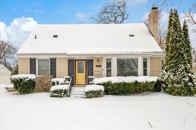 2299 W Lincoln St in Birmingham, MI - Building Photo - Building Photo