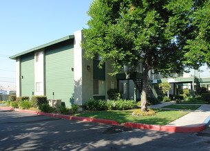 Ninth Street Terrace in Upland, CA - Building Photo - Building Photo