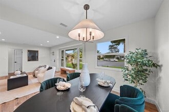11621 Dolan Ave in Downey, CA - Building Photo - Building Photo