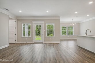 16810 W Landon Green Cir in Gulfport, MS - Building Photo - Building Photo