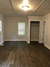 2224 N Weller Ave in Springfield, MO - Building Photo - Building Photo