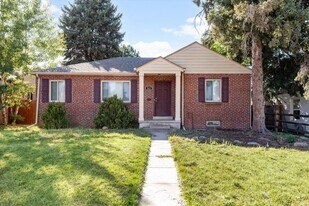 3011 Dexter St in Denver, CO - Building Photo