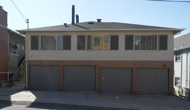 856 Erie St in Oakland, CA - Building Photo - Building Photo