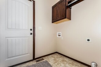 3056 N Rough Creek Rd in Derby, KS - Building Photo - Building Photo