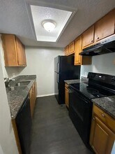 8005 Rothington Rd in Dallas, TX - Building Photo - Building Photo