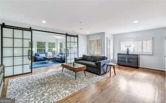 155 Worth Dr NW in Atlanta, GA - Building Photo