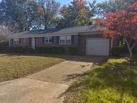 13 Bosch Ln in Newport News, VA - Building Photo