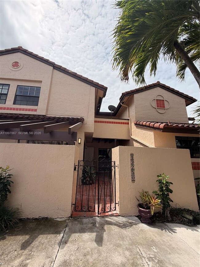 13250 SW 114th Terrace in Miami, FL - Building Photo - Building Photo